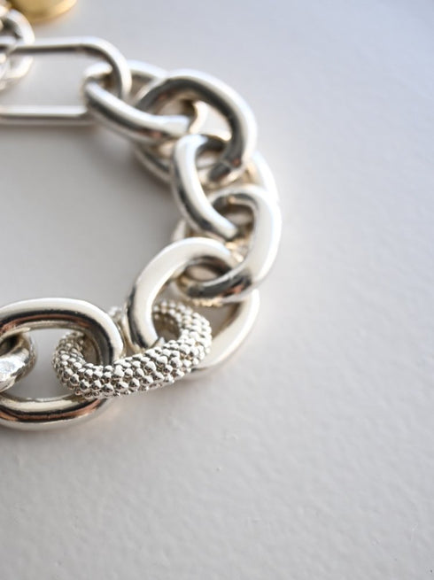 caviar chain brace